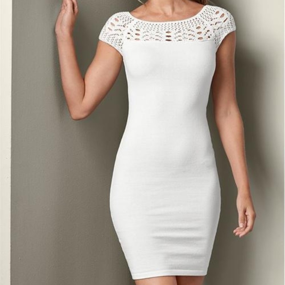 VENUS BODY-CON Sweater Dress